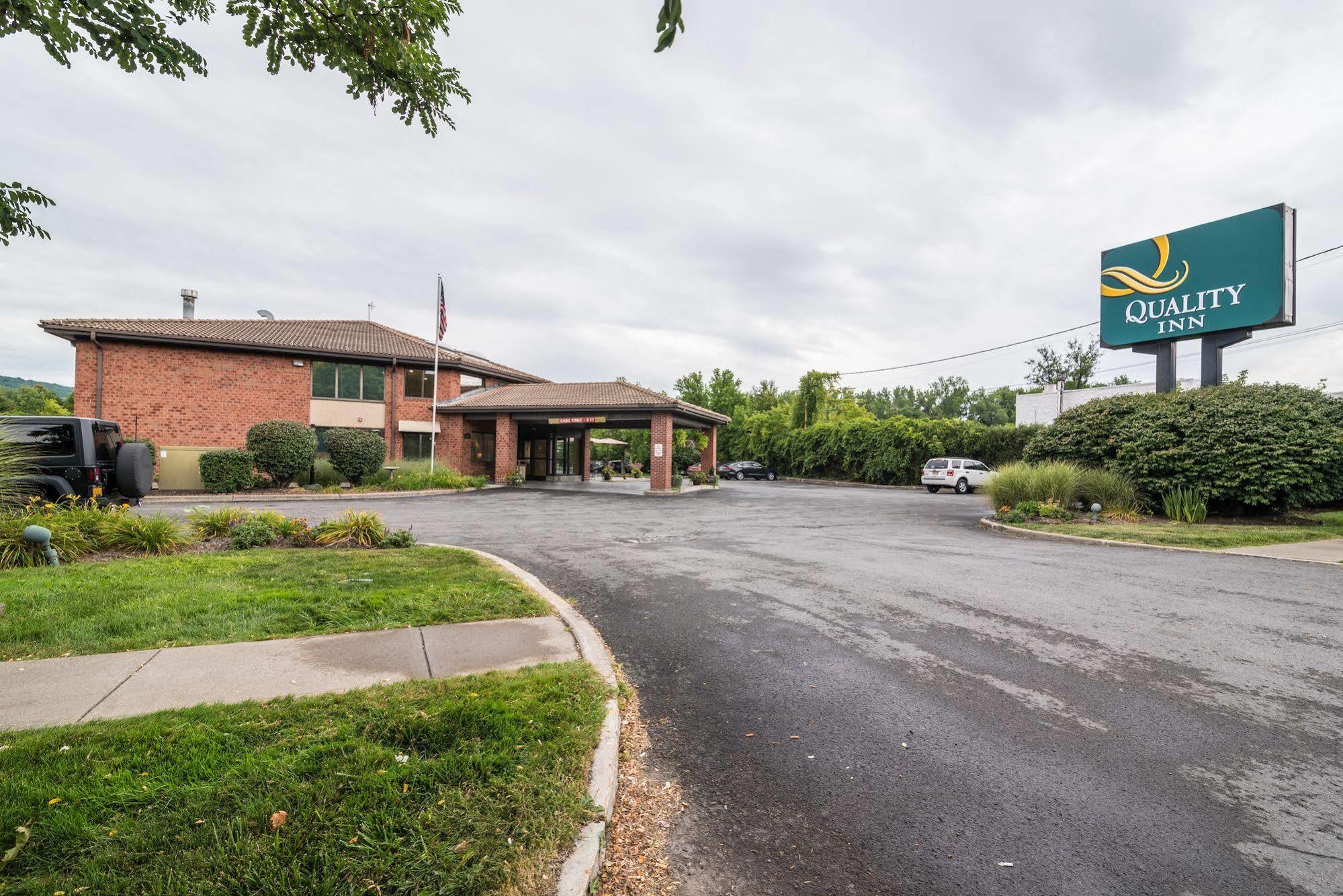 Quality Inn Ithaca - University Area Dış mekan fotoğraf